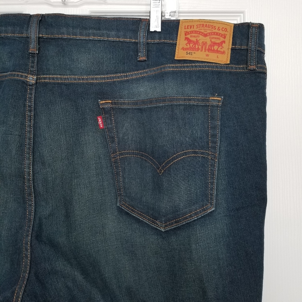 Levi's 541 waist 50 inseam 29